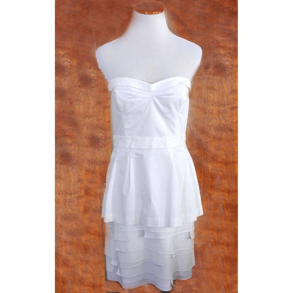 BCBG Maxazria White Strapless Tiered Pleated Cocktail Party Prom Dress - Picture 1 of 8